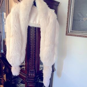 Luxury Real Fox Fur Shawl/Stole with Tail